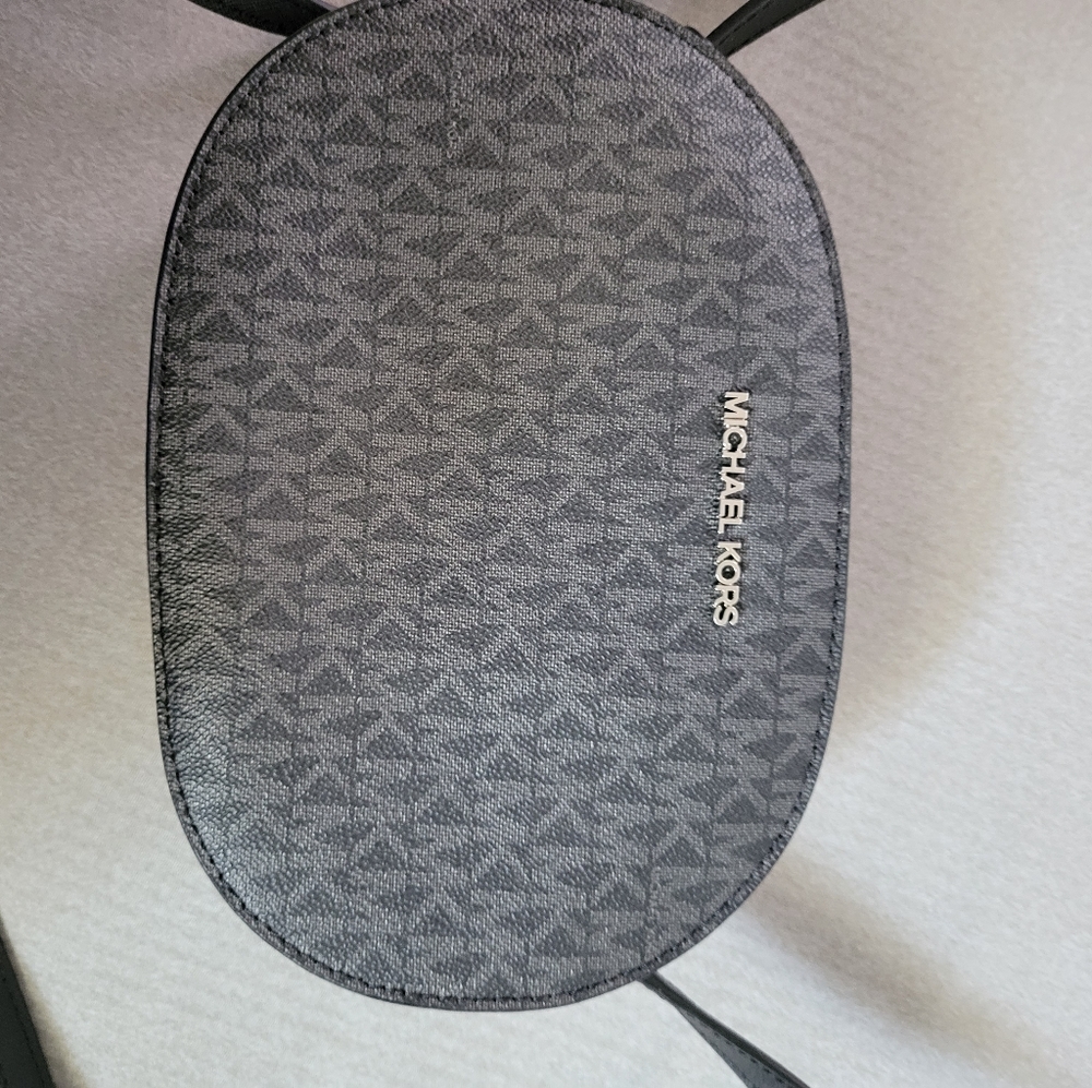 Michael Kors Crossbody Bag